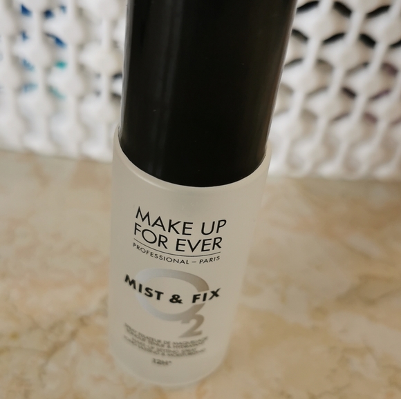 3/$10 make up forever setting spray 15ml - Picture 3 of 3